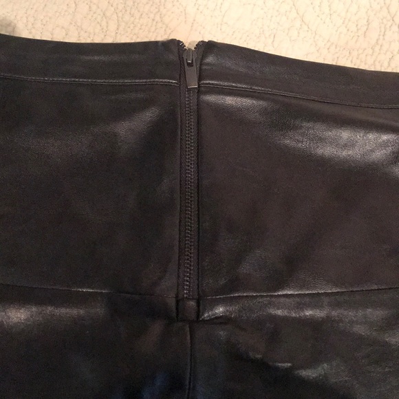 Leatherette plus-size skirt - Picture 4 of 4